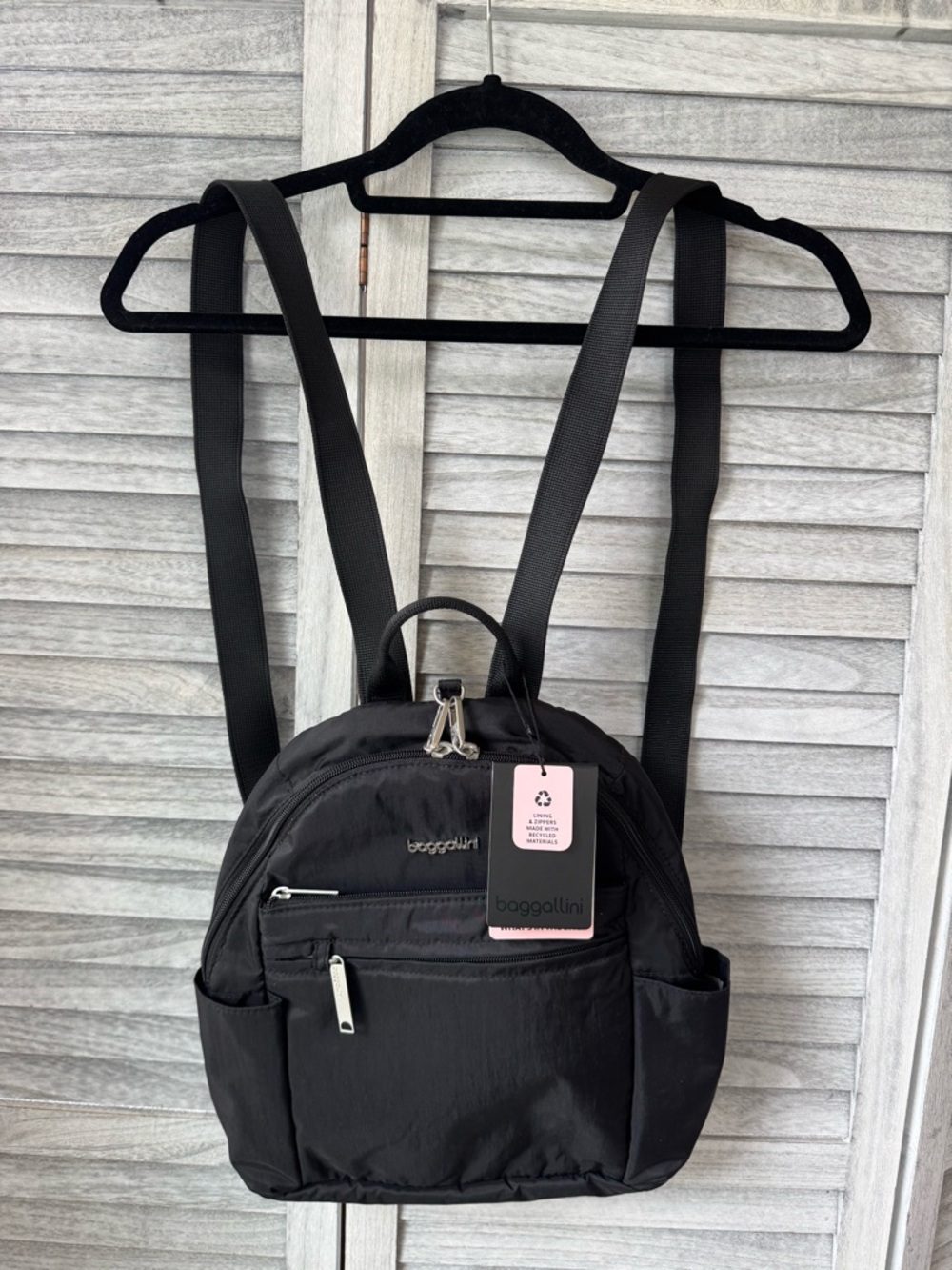 NEW Baggallini Black Nylon 14" Securtex Anti-Theft Vacation Backpack